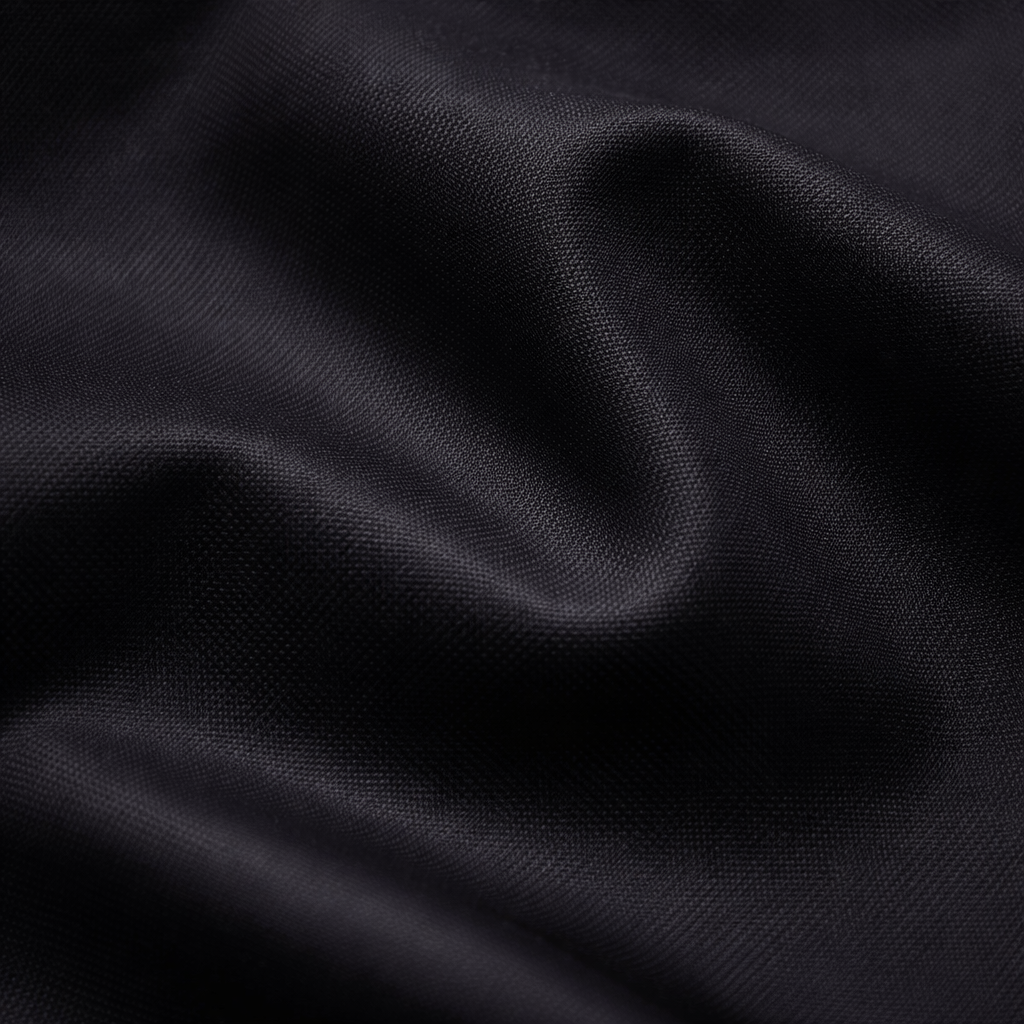 Gent Row Tuxedo Shirt in Black