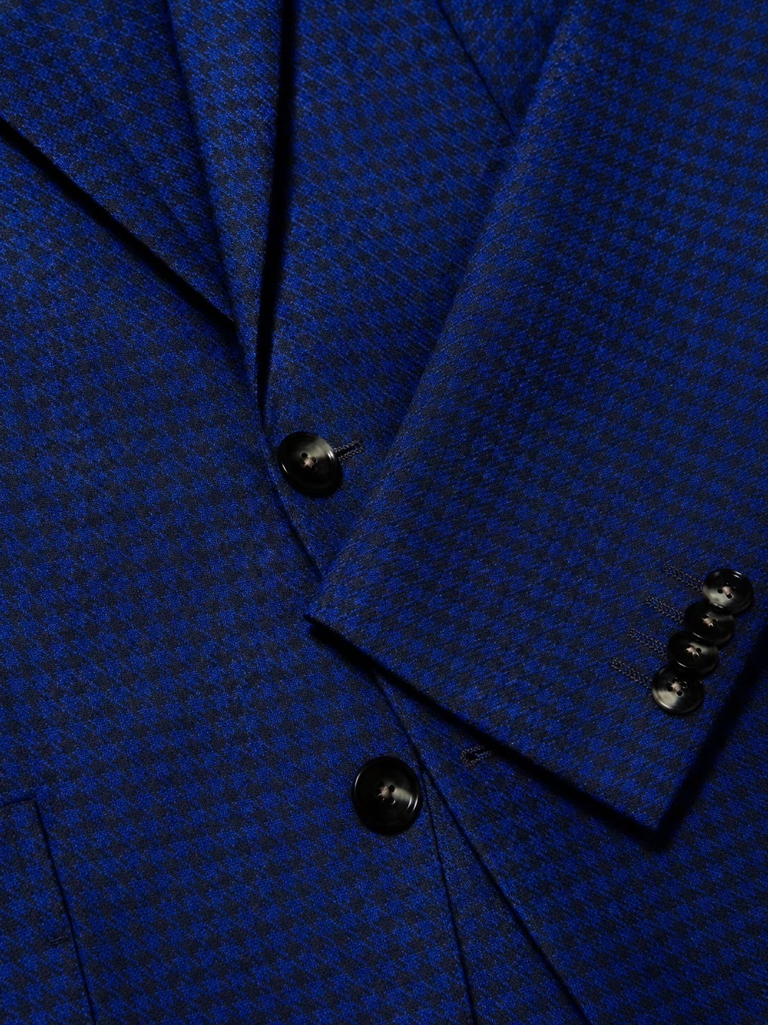 DESIGN CARD | Gent Row Blue Houndstooth Sport Coat